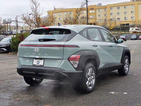 New 2026 Hyundai Kona SE image 7