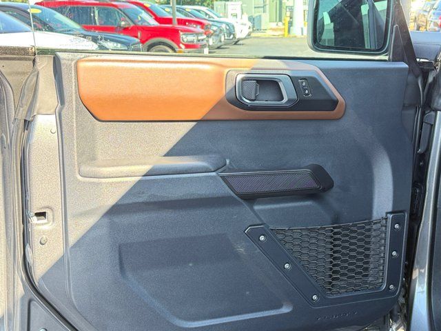 Used 2024 Ford Bronco Outer Banks w/ Sasquatch Package AWD/4WD image 28