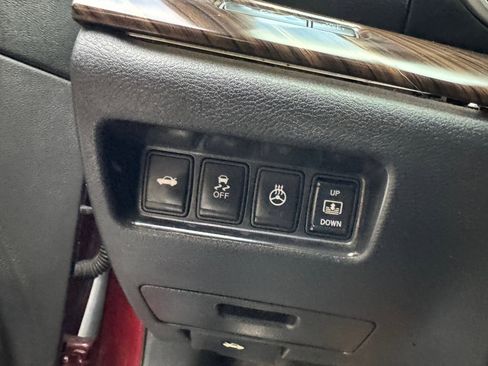 Used 2016 Nissan Maxima Platinum image 23