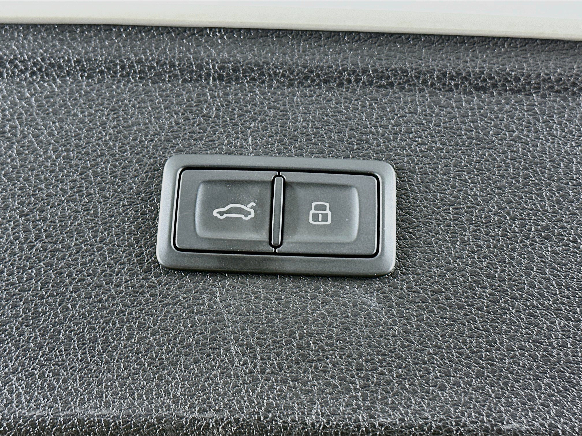 Used 2022 Audi Q5 2.0T Premium Plus AWD/4WD image 29