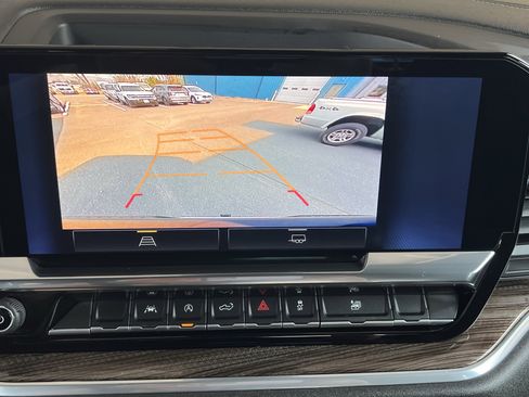 Used 2022 Chevrolet Silverado 1500 LT image 34