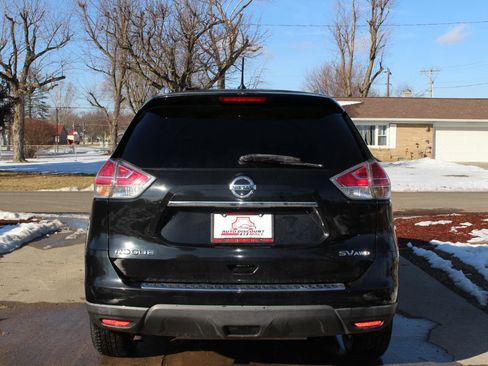 Used 2016 Nissan Rogue SV image 8