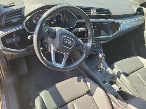 Used 2024 Audi Q3 2.0T Premium w/ Convenience Package AWD/4WD image 24