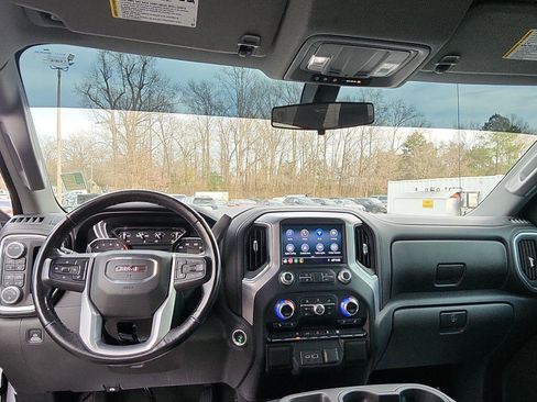 Used 2020 GMC Sierra 1500 Elevation w/ Elevation Value Package image 20