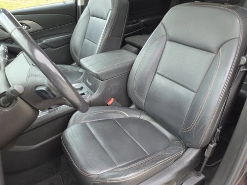 Used 2021 Chevrolet Traverse LT w/ LT Premium Package AWD/4WD image 26