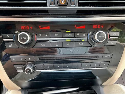 Used 2016 BMW X6 xDrive35i AWD/4WD image 24