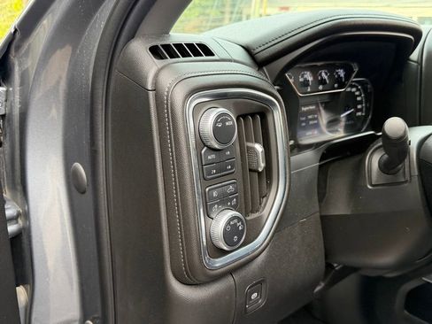 Used 2020 GMC Sierra 1500 Elevation image 28