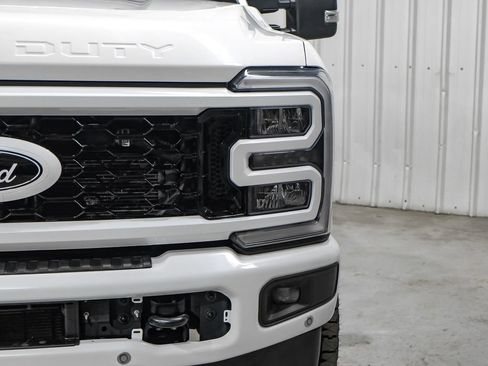 Used 2023 Ford F350 Lariat w/ Lariat Ultimate Package AWD/4WD image 49