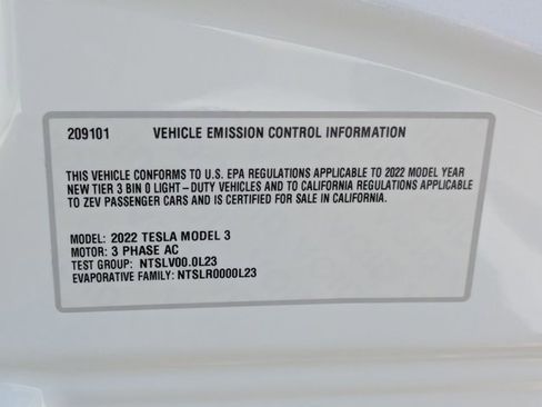 Used 2022 Tesla Model 3 Performance image 24