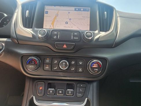 Used 2019 GMC Terrain Denali w/ Advanced Safety Package FWD image 37