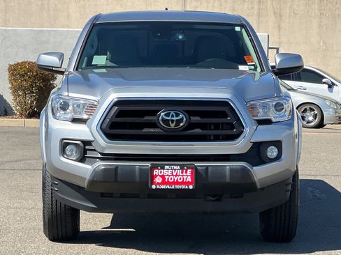 Certified 2022 Toyota Tacoma SR5 RWD image 10