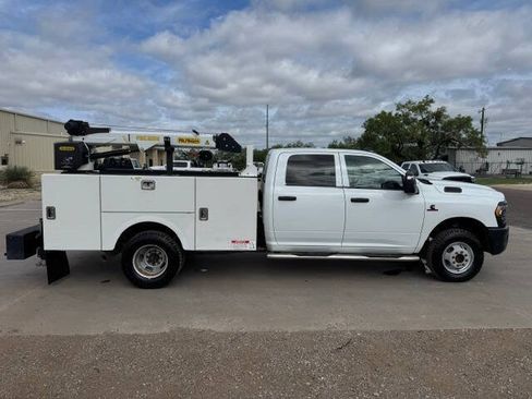 Used 2024 RAM 3500 Tradesman AWD/4WD image 10