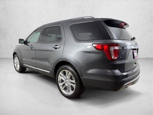 Used 2016 Ford Explorer XLT w/ Equipment Group 202A FWD image 6