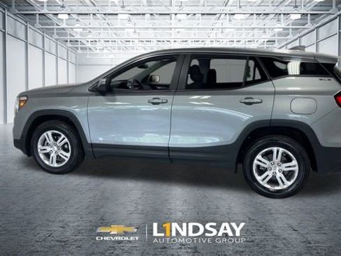 Used 2024 GMC Terrain SLE AWD/4WD image 7