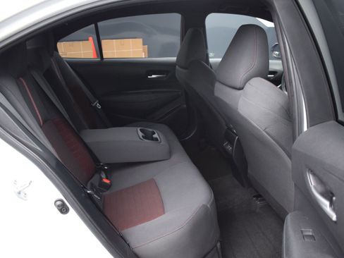 Used 2023 Toyota Corolla SE w/ Carpet Mat Package (TMS) FWD image 11