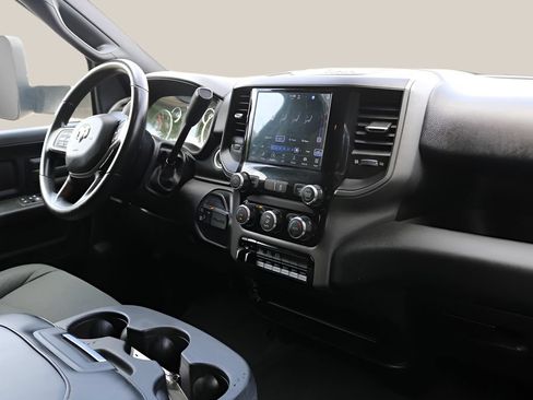 Used 2022 RAM 3500 Tradesman AWD/4WD image 17