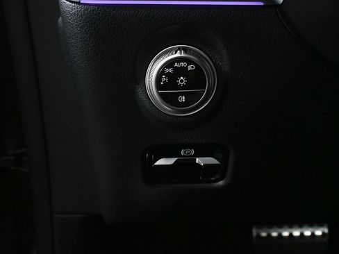 Certified 2026 Mercedes-Benz CLE 300 4MATIC Coupe image 9