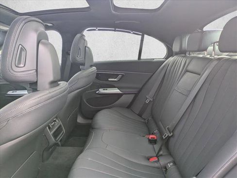 Used 2025 Mercedes-Benz E 450 4MATIC Sedan image 19