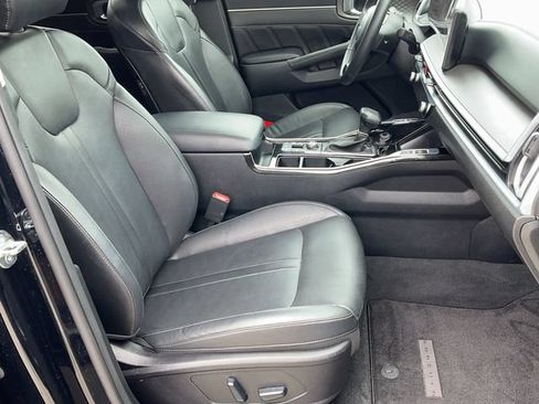 Used 2024 Kia Sorento SX FWD image 18