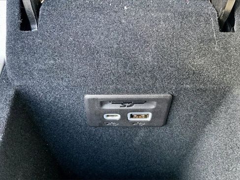 Used 2025 Cadillac XT6 Premium Luxury image 20