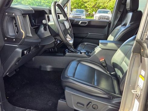 Used 2025 Ford Bronco Badlands AWD/4WD image 9