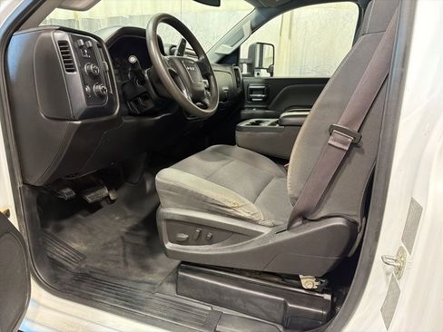 Used 2016 GMC Sierra 3500 4x4 Regular Cab w/ Sierra Convenience Package image 3