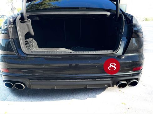 Used 2021 Audi S6 Premium Plus w/ S Sport Package image 8