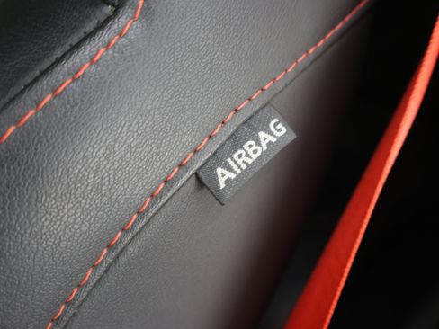 Used 2020 Chevrolet Camaro ZL1 RWD image 39