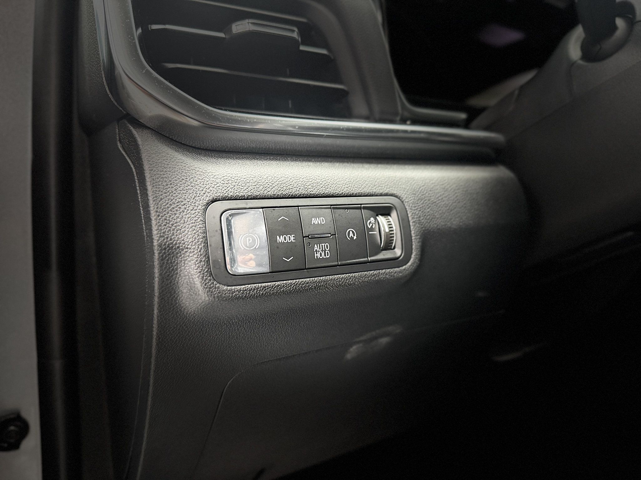 Used 2026 GMC Terrain Elevation w/ Elevation Premium Package AWD/4WD image 18