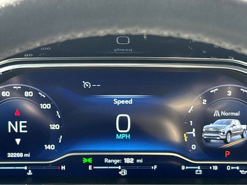 Used 2022 Chevrolet Silverado 1500 RST w/ Z71 Off-Road Package image 5