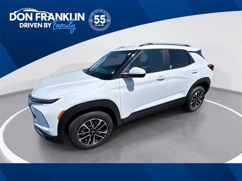 Used 2024 Chevrolet TrailBlazer LT image 1