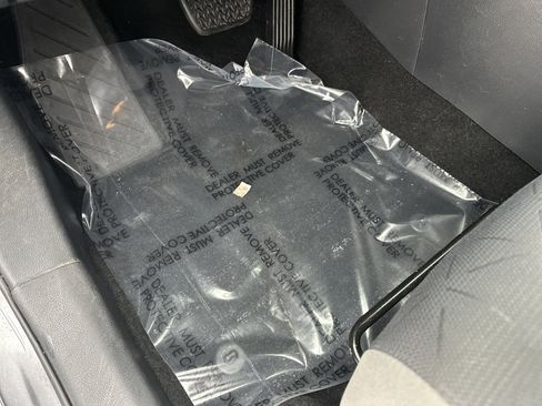 Used 2019 Toyota RAV4 XLE image 17