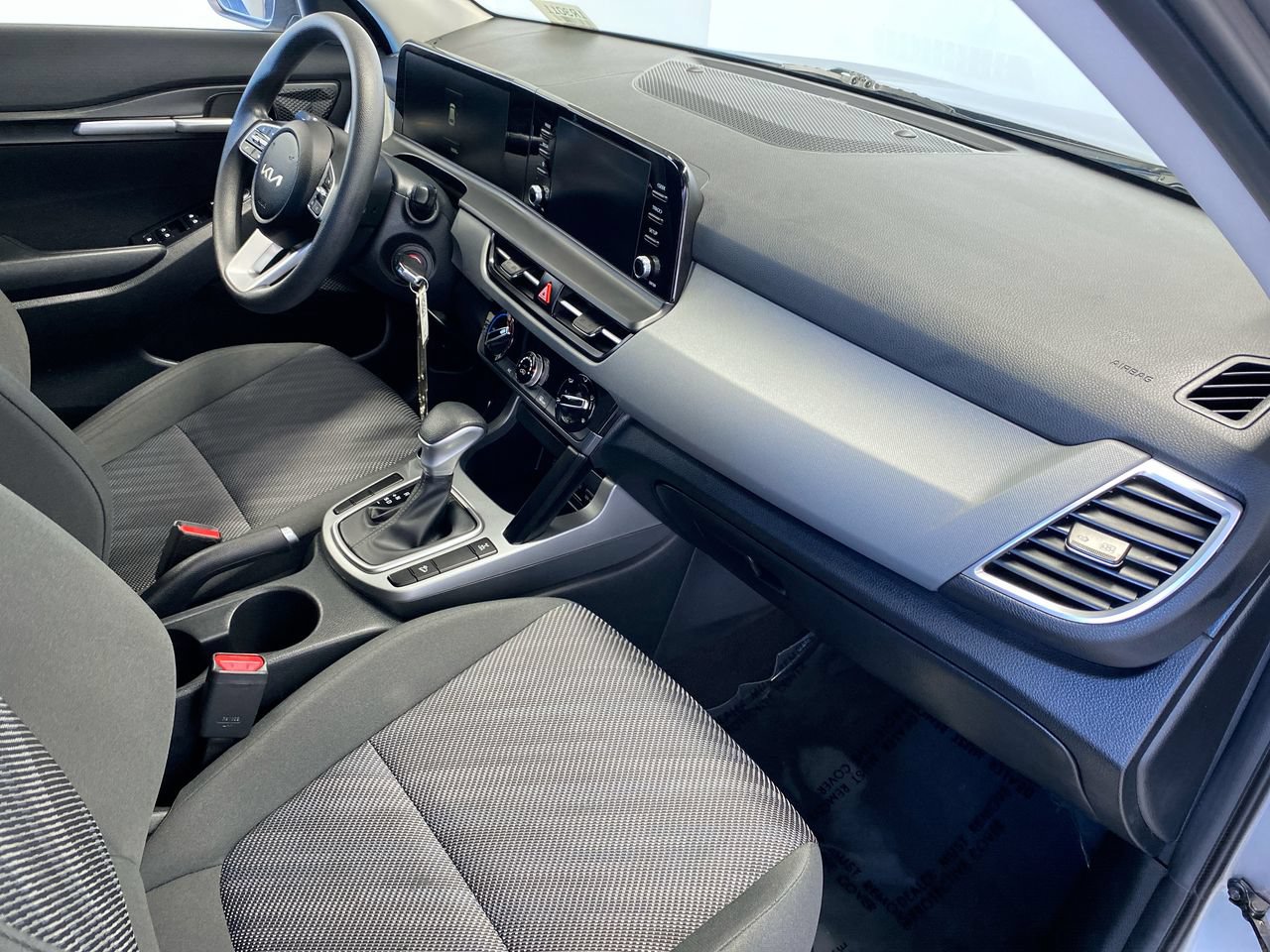 Certified 2026 Kia Seltos LX AWD/4WD image 29
