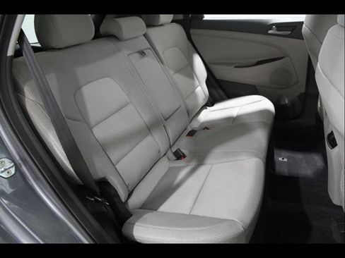 Used 2018 Hyundai Tucson Sport w/ Cargo Package image 17