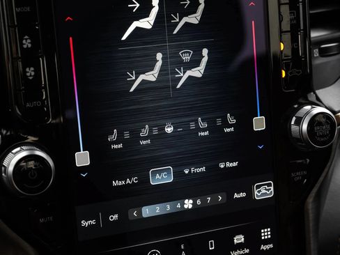 Used 2022 RAM 3500 Limited AWD/4WD image 29
