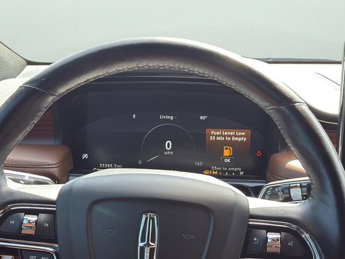 Used 2023 Lincoln Nautilus Reserve w/ Equipment Group 201A AWD/4WD image 13