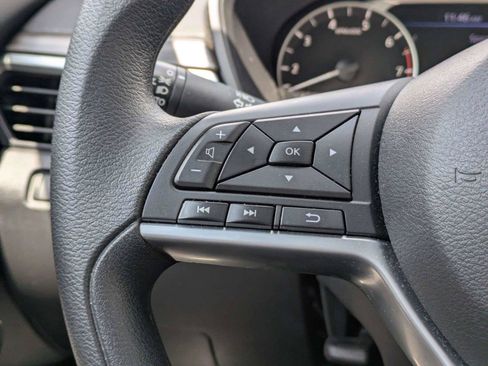Used 2025 Nissan Altima 2.5 SV FWD image 26