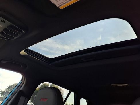 New 2026 Chevrolet Trax RS w/ Sunroof Package image 9