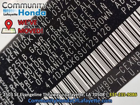 Used 2025 Toyota Camry LE FWD image 18