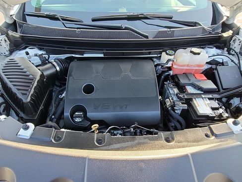 Certified 2019 Chevrolet Traverse Premier w/ Redline Edition image 23