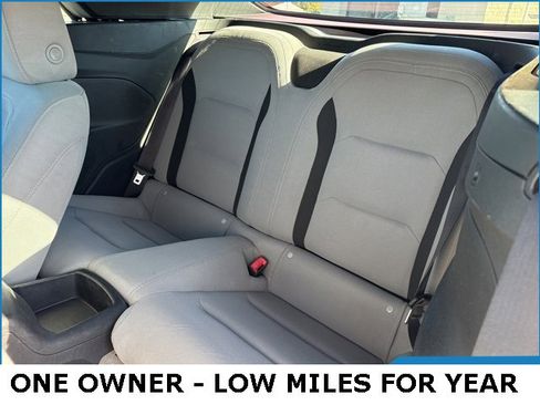Used 2020 Chevrolet Camaro LT image 12