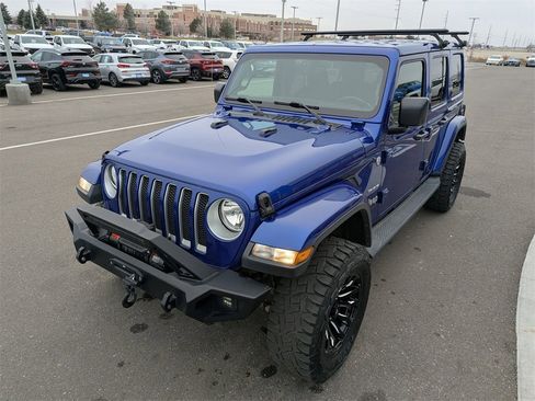 Used 2020 Jeep Wrangler Unlimited Sahara w/ Uconnect 4C Nav & Sound Group image 9