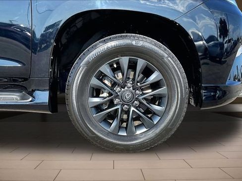 Used 2022 Lexus GX 460 Premium w/ Premium Plus Package AWD/4WD image 9