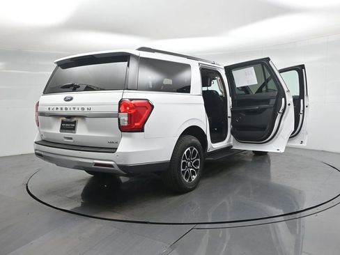 Used 2024 Ford Expedition Max XLT image 6
