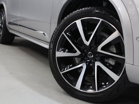 Used 2023 Volvo XC90 B6 Plus w/ Protection Package Premier AWD/4WD image 18
