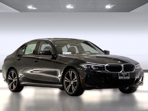 Used 2023 BMW 330i Sedan w/ Parking Assistance Package image 6