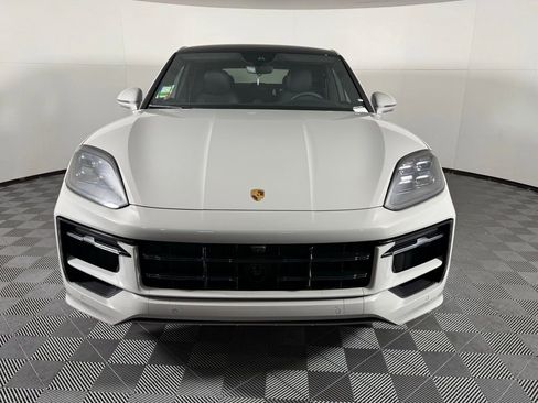 New 2026 Porsche Cayenne GTS image 10