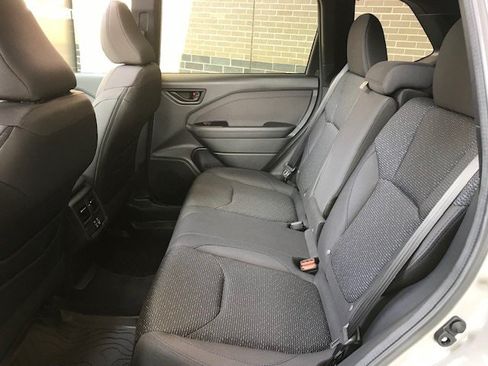Used 2026 Subaru Forester Premium w/ Base/Premium Plus Package AWD/4WD image 7