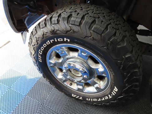 Used 2015 Ford F350 Lariat w/ Chrome Package image 9