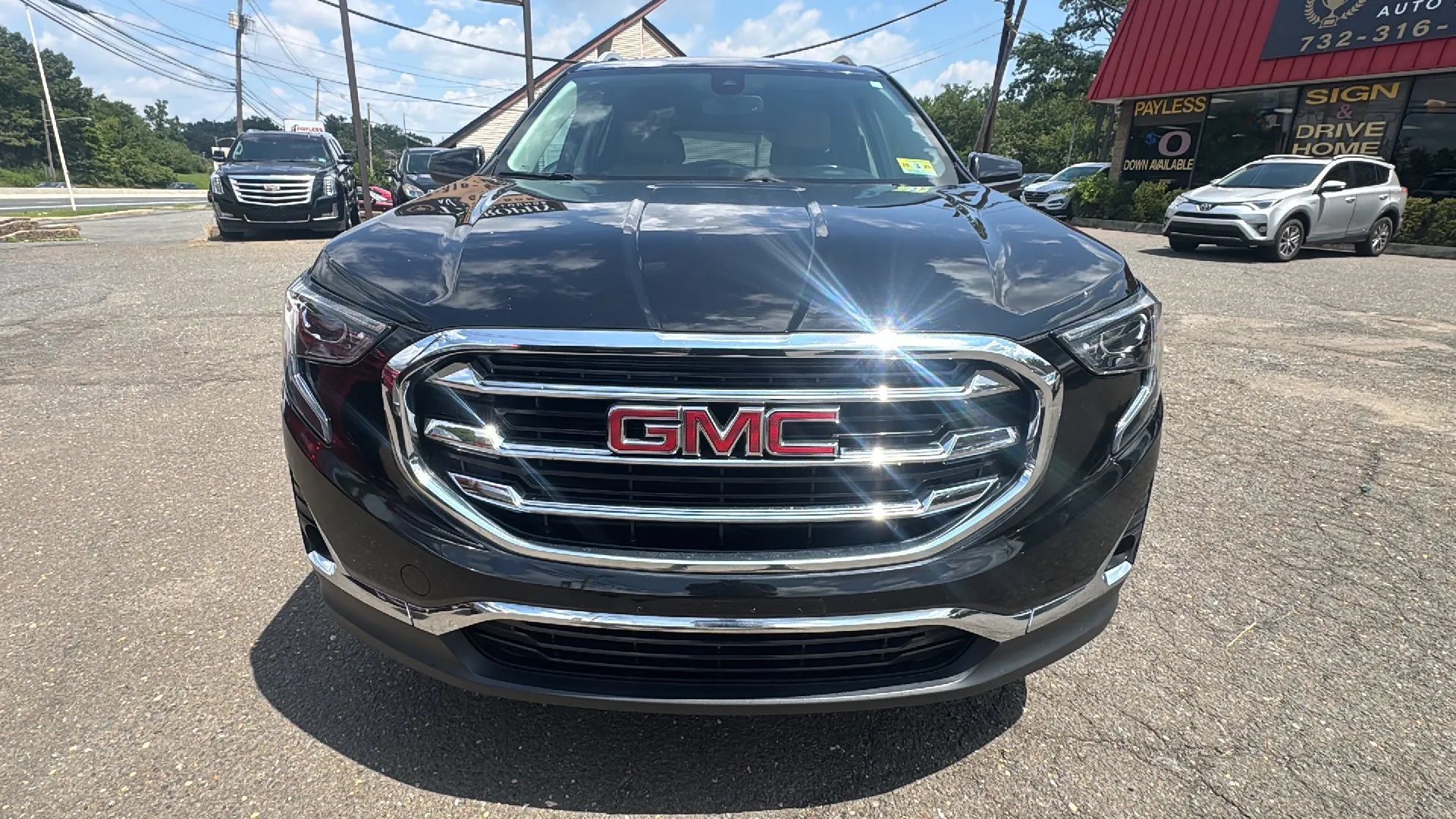 Used 2021 GMC Terrain SLT AWD/4WD image 2